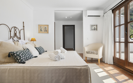 Cama XL, aire acondicionado y terraza